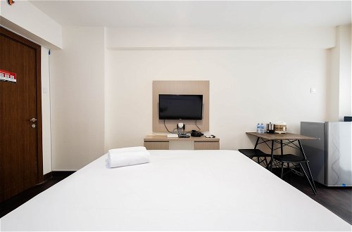 Photo 15 - Cozy Living Studio Room At Cinere Resort Apartment
