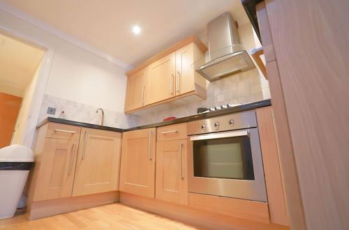 Photo 10 - Lovely 2-bed Apartment in London