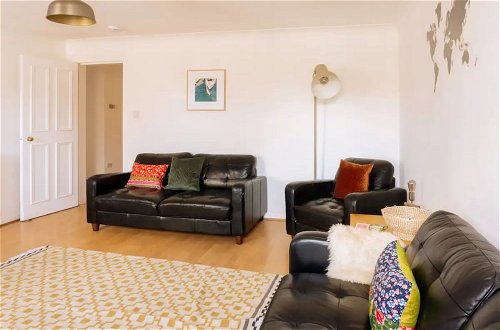Photo 23 - Charming 3 Bedroom Apartment in the Heart of Vibrant Old Town