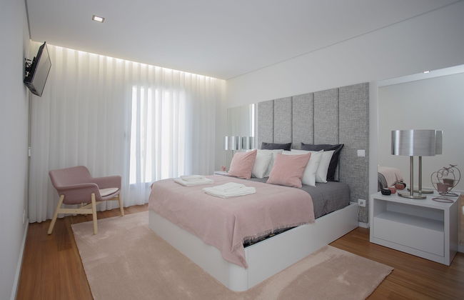 Liiiving - Luxury River View Apartment III - Photo 1