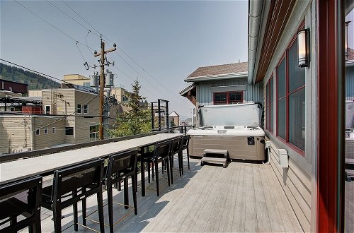Photo 29 - Main Street Escape by Avantstay Stunning Home Right off Main Street w/ Hot Tub & Large Deck