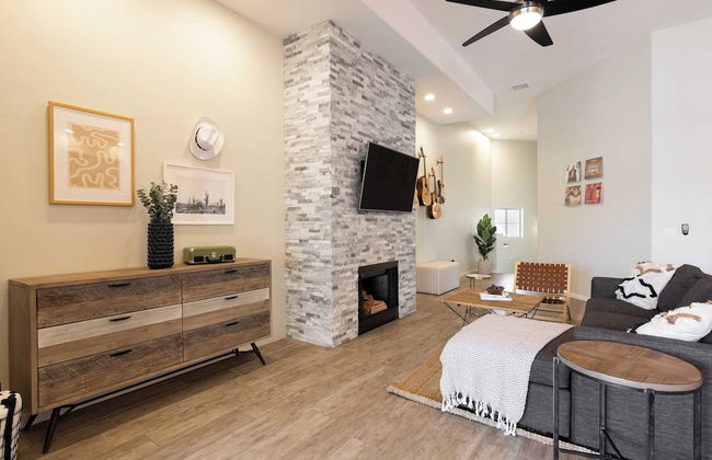 Eucalyptus by Avantstay Stunning Scottsdale Home w/ Communal Pool & Hot Tub - Foto 11
