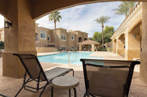 Photo 9 - Eucalyptus by Avantstay Stunning Scottsdale Home w/ Communal Pool & Hot Tub