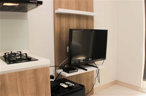 Photo 8 - Great Location Studio Room At Springlake Summarecon Bekasi Apartment