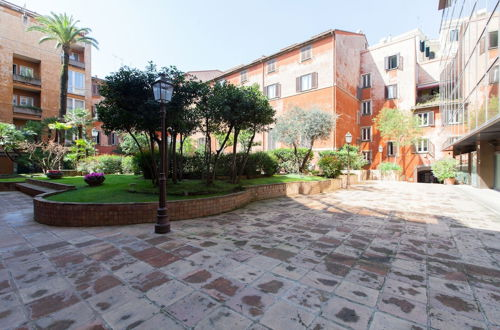 Foto 27 - Beautiful Roman Apartment Next To Trevi Fountain