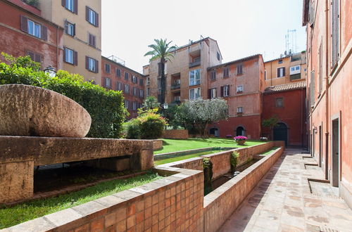 Photo 26 - Beautiful Roman Apartment Next To Trevi Fountain