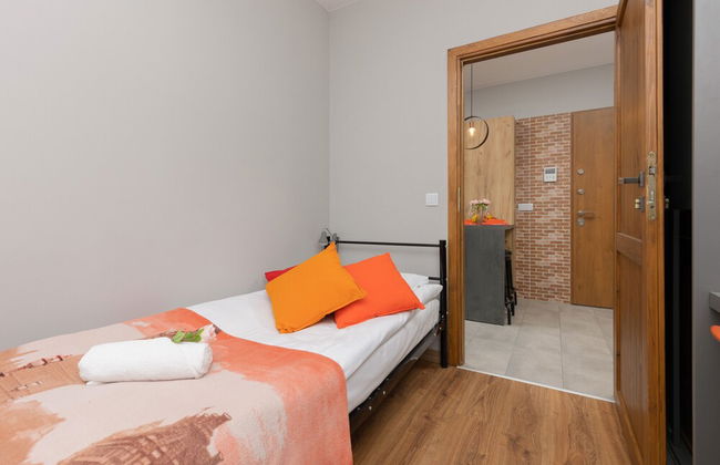 Apartment Wrzesińska Praga by Renters - Photo 11