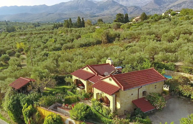Villa Toula in Armeni - Photo 3