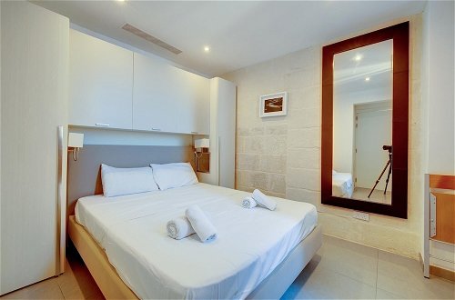 Foto 8 - Luxurious 2BR Apartment in Valletta