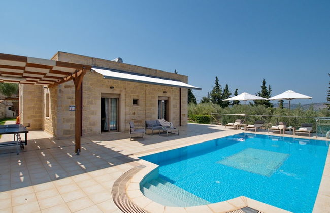 Villa Olivia in Vrises - Photo 2