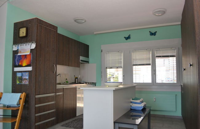 Two-bedroom Apartment for 4-5 Guests With Lake and Mountain Views - Foto 14