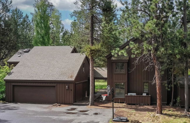 Skylight by Avantstay Elevated Mountain Home w/ Hot Tub, Billiards, Large Patio - Foto 18