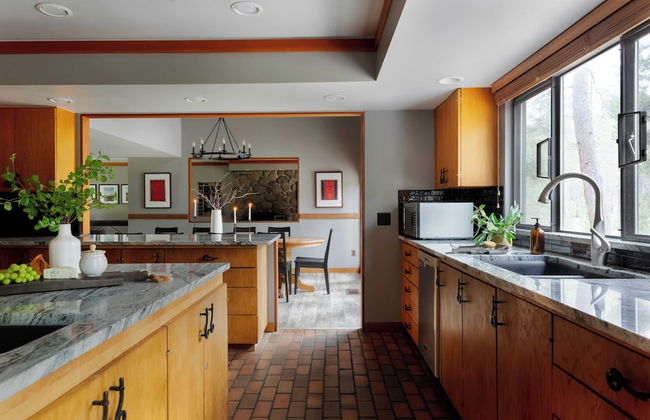 Skylight by Avantstay Elevated Mountain Home w/ Hot Tub, Billiards, Large Patio - Foto 6