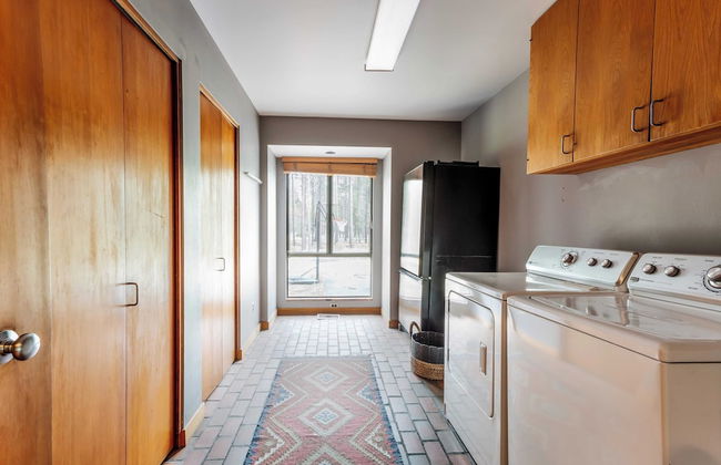 Skylight by Avantstay Elevated Mountain Home w/ Hot Tub, Billiards, Large Patio - Foto 16
