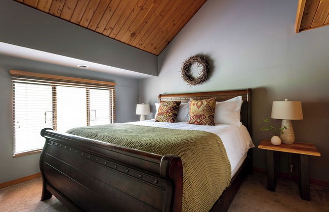 Skylight by Avantstay Elevated Mountain Home w/ Hot Tub, Billiards, Large Patio - Foto 14