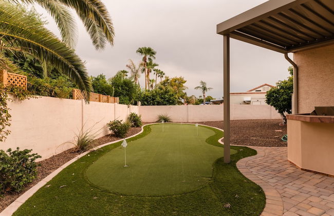 Desert Ridge by Avantstay Spacious Oasis w/ Pool & Hot Tub - Foto 22