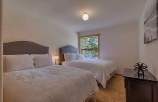 Photo 2 - Black Bear by Avantstay Spacious Viking Lodge in Tahoe Donner w/ Game Room & Hot Tub