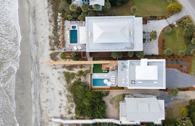 Ocean's Eye by Avantstay Beach Front Home w/ Roof Top, Pool & Putting Green! - Foto 51