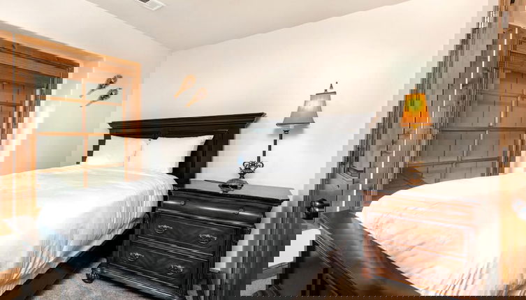 Photo 1 - ParkSide 4 Bedrooms PPS-1416 by KBM