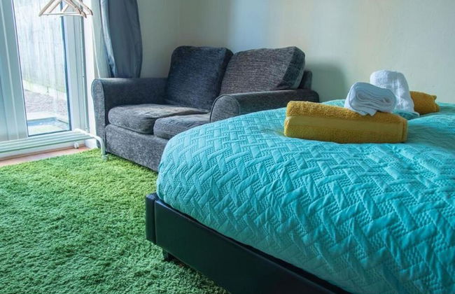 New Cross Mews 4 Bedroom 2 Bathrooms Fast Wifi Parking Sleeps up to 12 - Foto 7