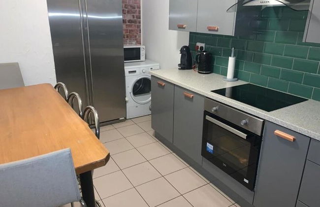New Cross Mews 4 Bedroom 2 Bathrooms Fast Wifi Parking Sleeps up to 12 - Foto 15