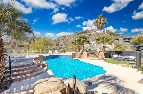 Photo 51 - Desert Lagoon by Avantstay Luxury Phoenix Home w/ Entertainers Backyard