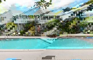 Photo 2 - Tumi's Time Out by Avantstay Heart Of Old Town w/ Shared Pool Month Long Stays Only