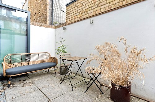 Foto 12 - Contemporary Flat With Private Patio in Primrose Hill by UnderTheDoormat