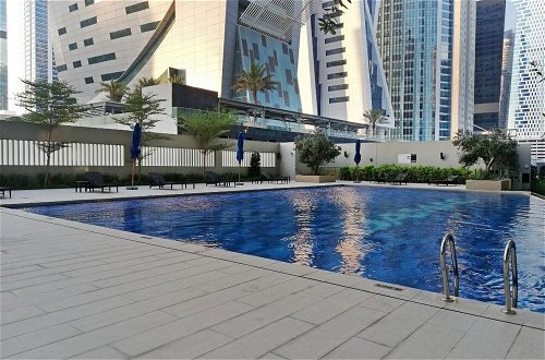 Photo 3 - Apt In Business Bay - The of Dubai Bnbmehomes