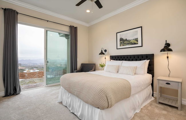 Malbec by Avantstay Incredible Estate w/ Panoramic Views & Bocce Ball Court! - Photo 21