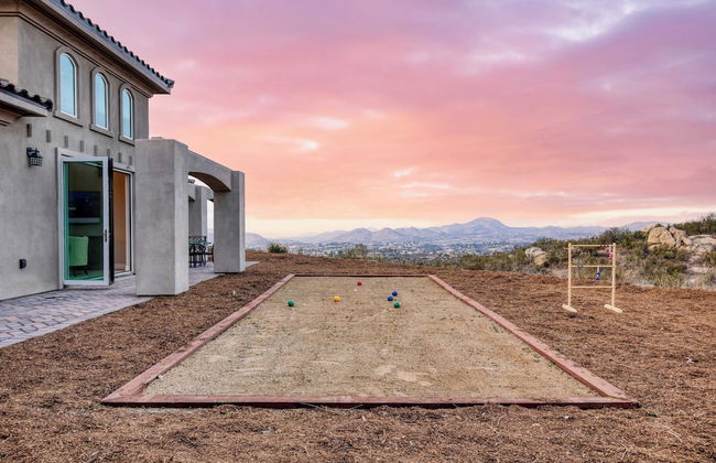 Malbec by Avantstay Incredible Estate w/ Panoramic Views & Bocce Ball Court! - Photo 6