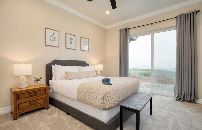Malbec by Avantstay Incredible Estate w/ Panoramic Views & Bocce Ball Court! - Photo 26
