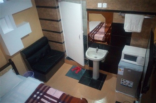 Photo 22 - Sagwe Furnished Apartments