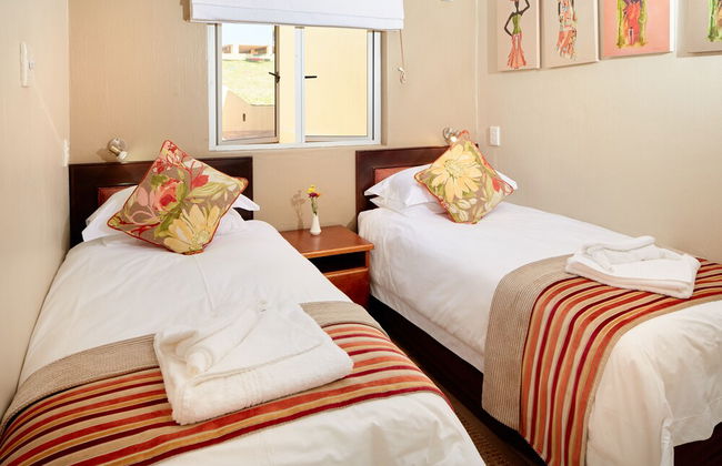 First Group Chaka Rock Chalets - Foto 3
