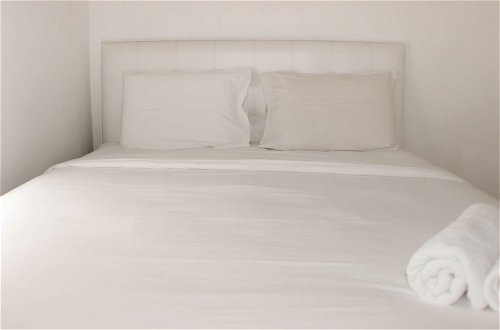 Photo 2 - Comfort 2Br Apartment At Mediterania Palace Residence