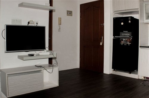 Foto 15 - Comfort 2Br Apartment At Mediterania Palace Residence