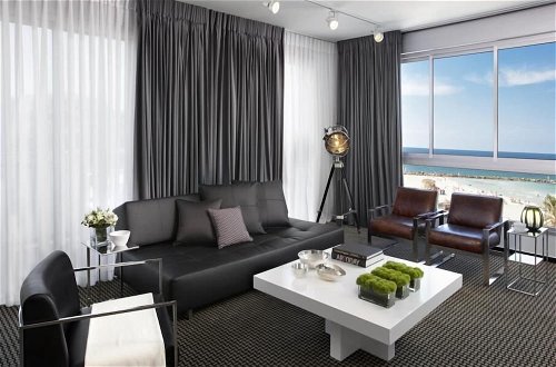 Photo 11 - Beach Luxury Apartments and suites