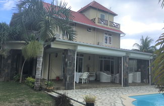 Foto 1 - Tropical Villa 5 Min to the Beach