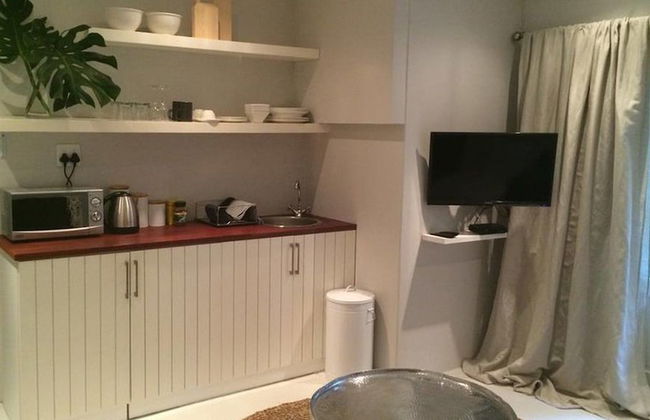 City & Farm Stays - Photo 4