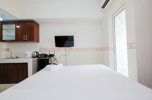 Photo 3 - Comfortable Studio at Springlake Summarecon Bekasi Apartment