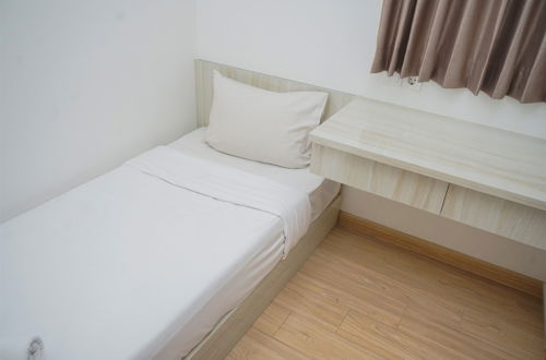 Photo 5 - Comfort And Minimalist 2Br At Sky House Bsd Apartment