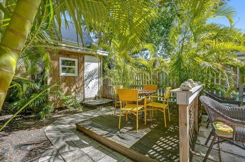 Foto 11 - La Casita by Avantstay Steps to Duval Street in Key West! Month Long Stays Only