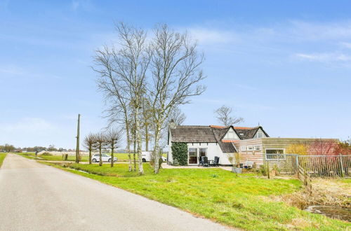 Photo 40 - Quaint Holiday Home in Gerkesklooster with Hot Tub, Sauna & Fenced Garden