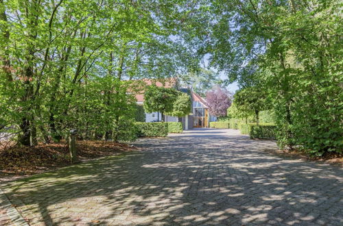 Photo 2 - Spacious Holiday Home in Bergeijk With Garden