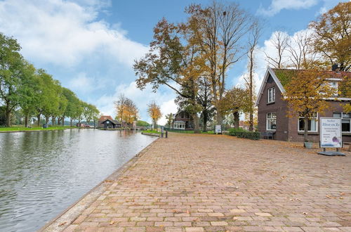 Photo 43 - Cozy Holiday Home by the Canal in Dwingeloo