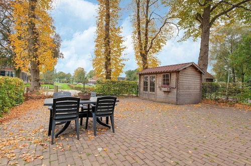 Photo 12 - Cozy Holiday Home by the Canal in Dwingeloo