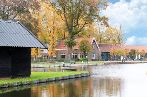 Photo 35 - Cozy Holiday Home by the Canal in Dwingeloo