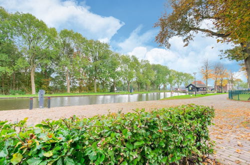 Photo 37 - Cozy Holiday Home by the Canal in Dwingeloo