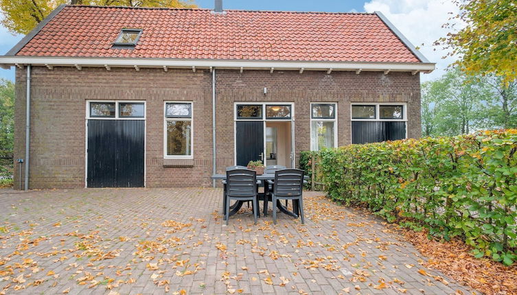 Photo 1 - Cozy Holiday Home by the Canal in Dwingeloo