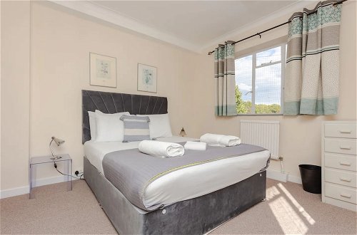 Foto 10 - Spacious 2 Bedroom Apartment Near Hampstead Heath